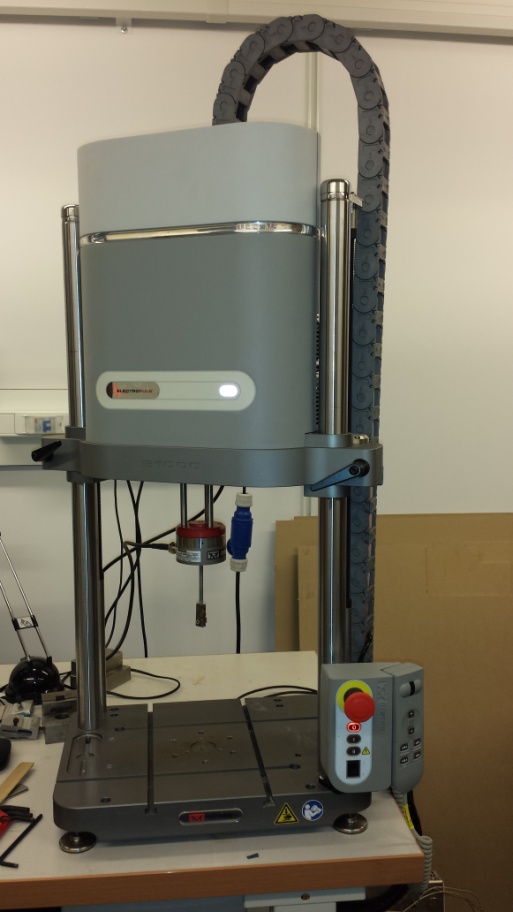 Picture of 1 kN Materials testing machine